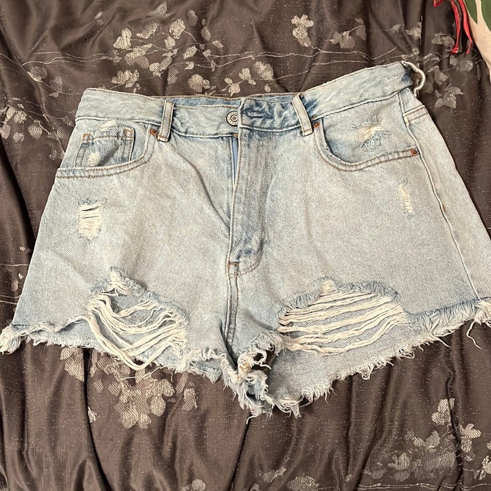 PacSun women’s size 26 high rise jean shorts